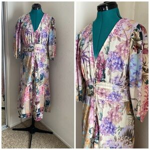 Purple Maxi Floral Button-Down Floral Maxi Dress with V-Neck Size M
